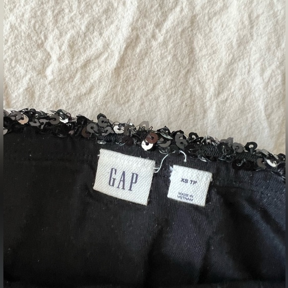 Sequin Pencil Skirt - Picture 2 of 2